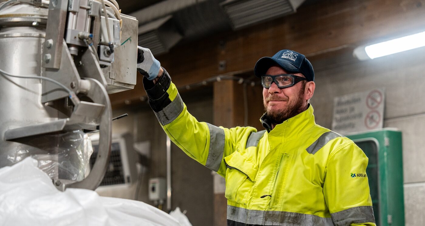 Adolf_Lahti_meille töihin